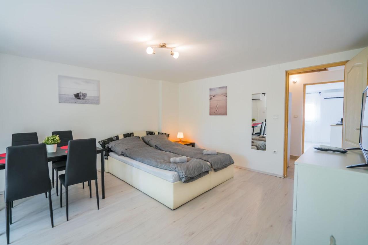 Zigzag Apartman Siófok Eksteriør bilde